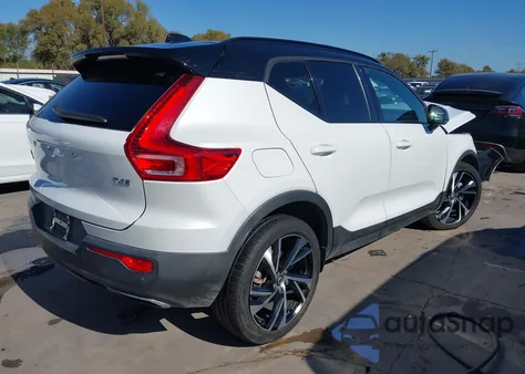 2020 Volvo Xc40 T4 R-Design из США, поврежденный, VIN YV4AC2HMXL2345850